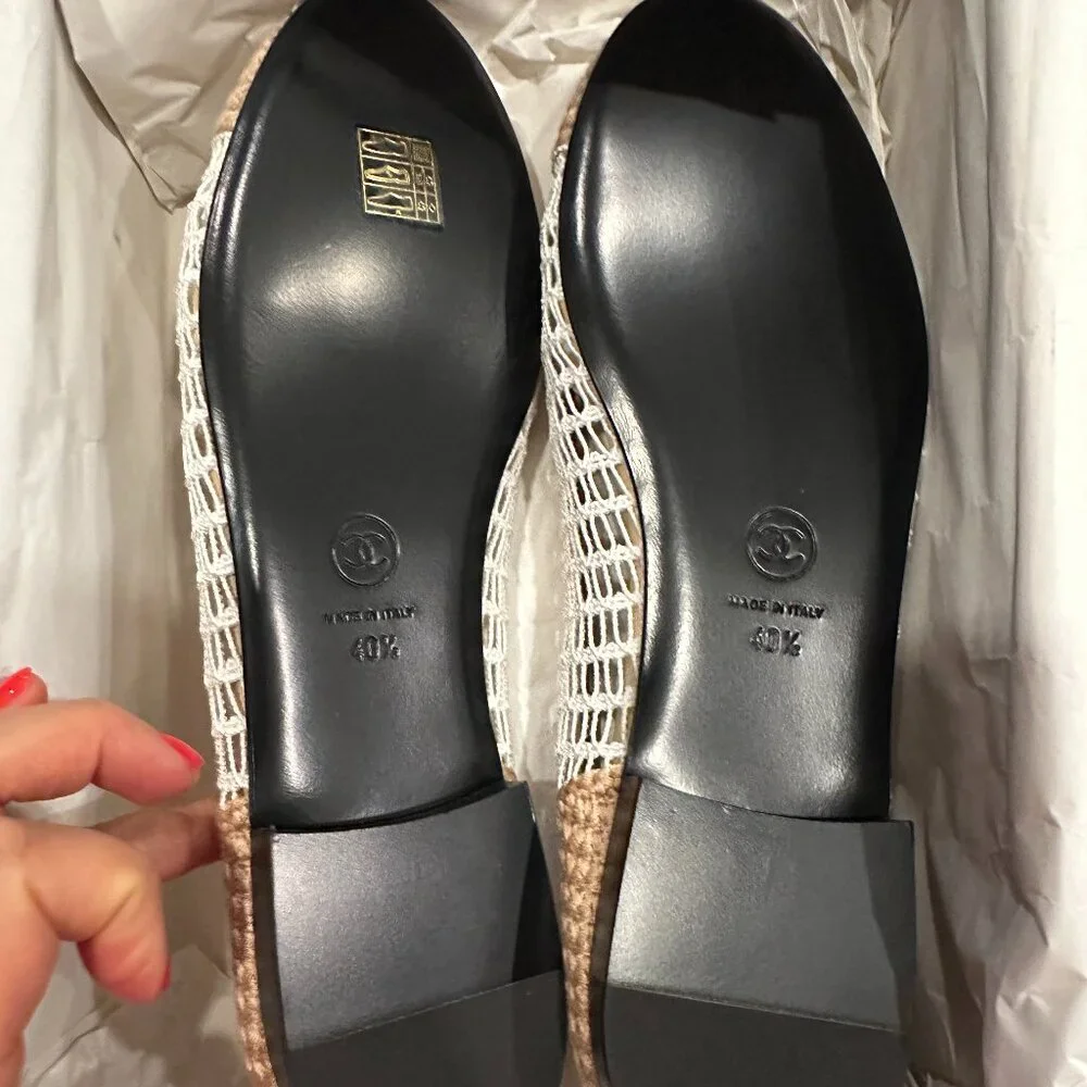 CHANEL REV CC Raffia Crochet Woven Two Tone Cap Toe Ballerina Ballet Flats - Picture 12 of 13